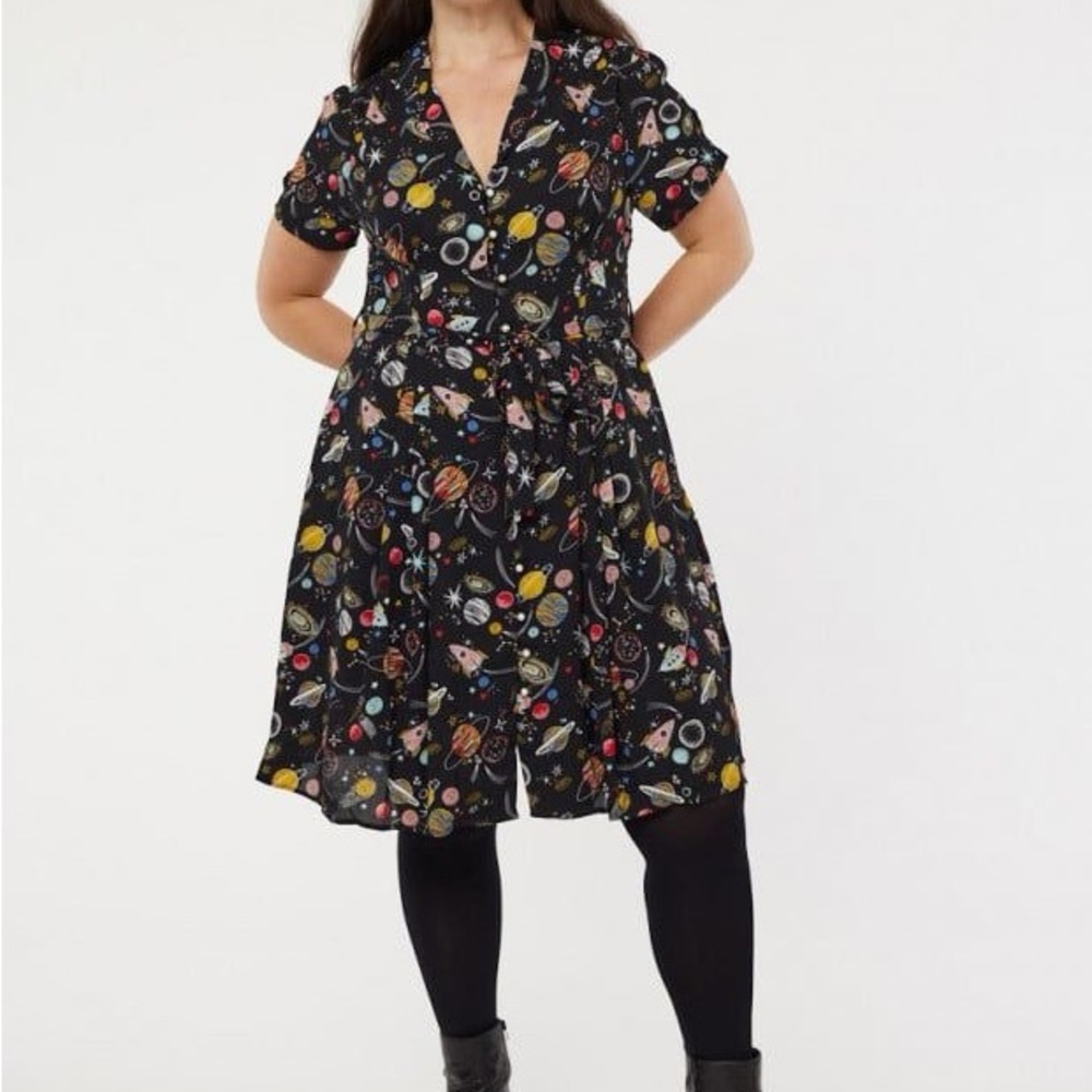 Joanie! Lost in Space dress 12 - Picture 5 of 5